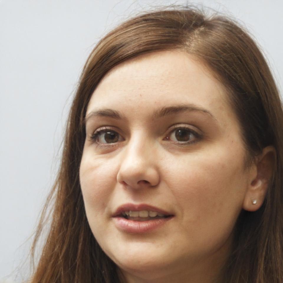 Specialist în analiză financiară și evaluare de companii